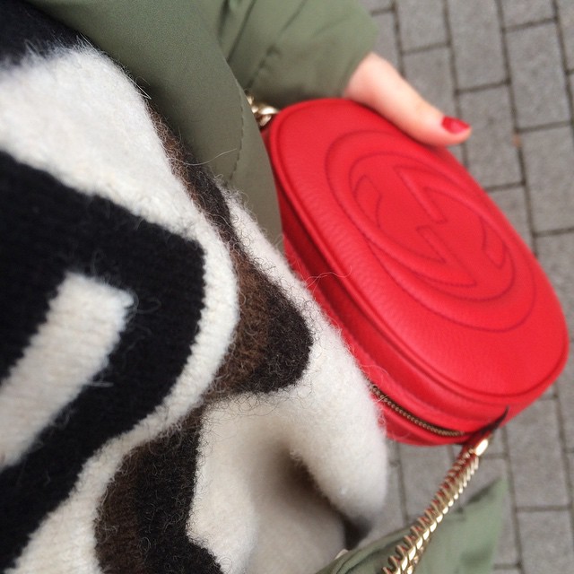 Look of the Day - später mehr über den Isabel Marant Samuel Pullover und meine neue Gucci Bag auf @journelles! ️️️ @lajessie #isabelmarant #isabelmarantsamuel #gucci #guccibag